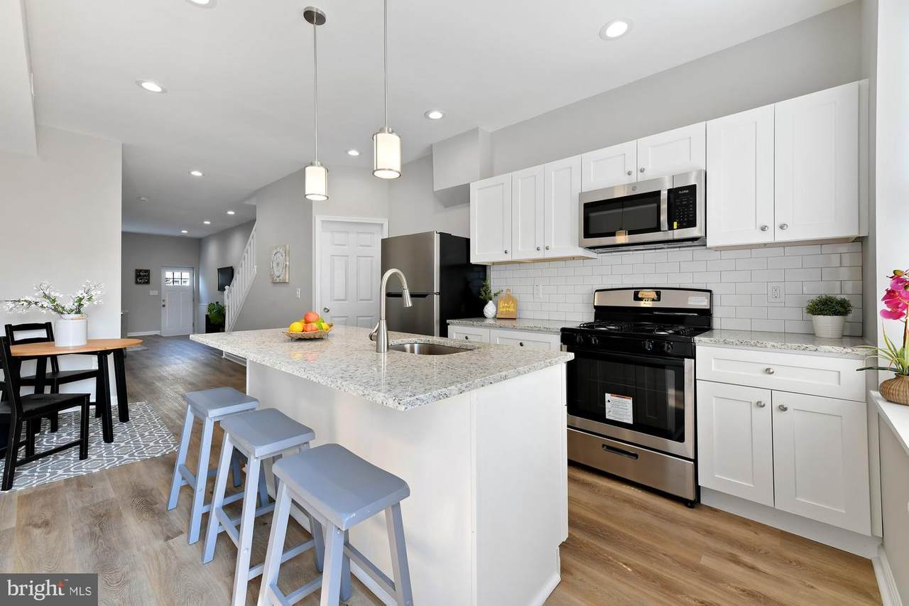 115 Clinton Street - Photo 1