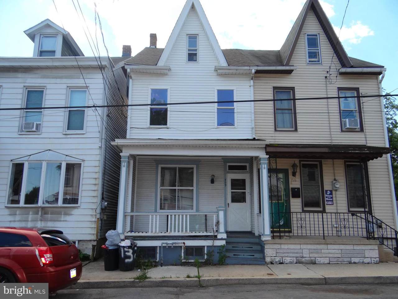 709 Race Street - Photo 1