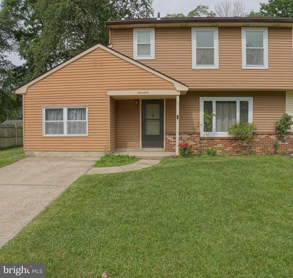 17 Churchill Street - Photo 1