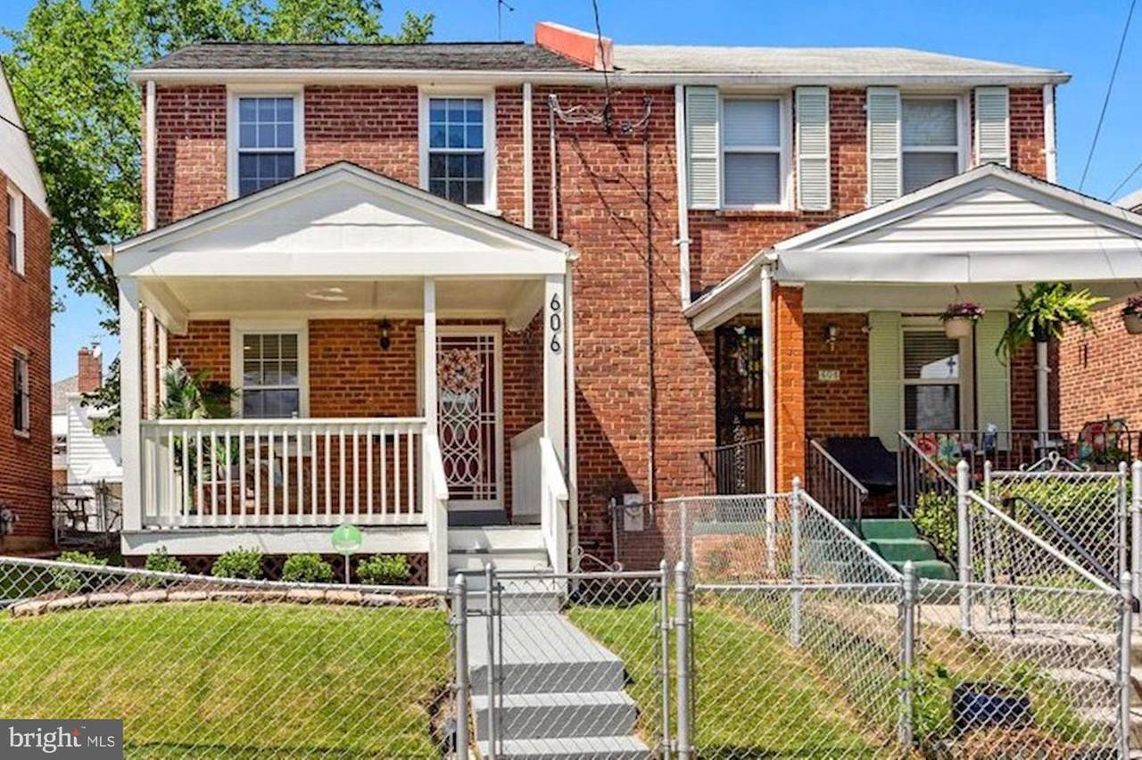 606 Faraday Place - Photo 1