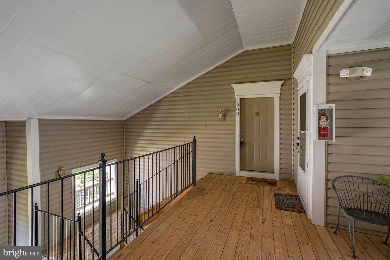 21845 Baldwin Square - Photo 1