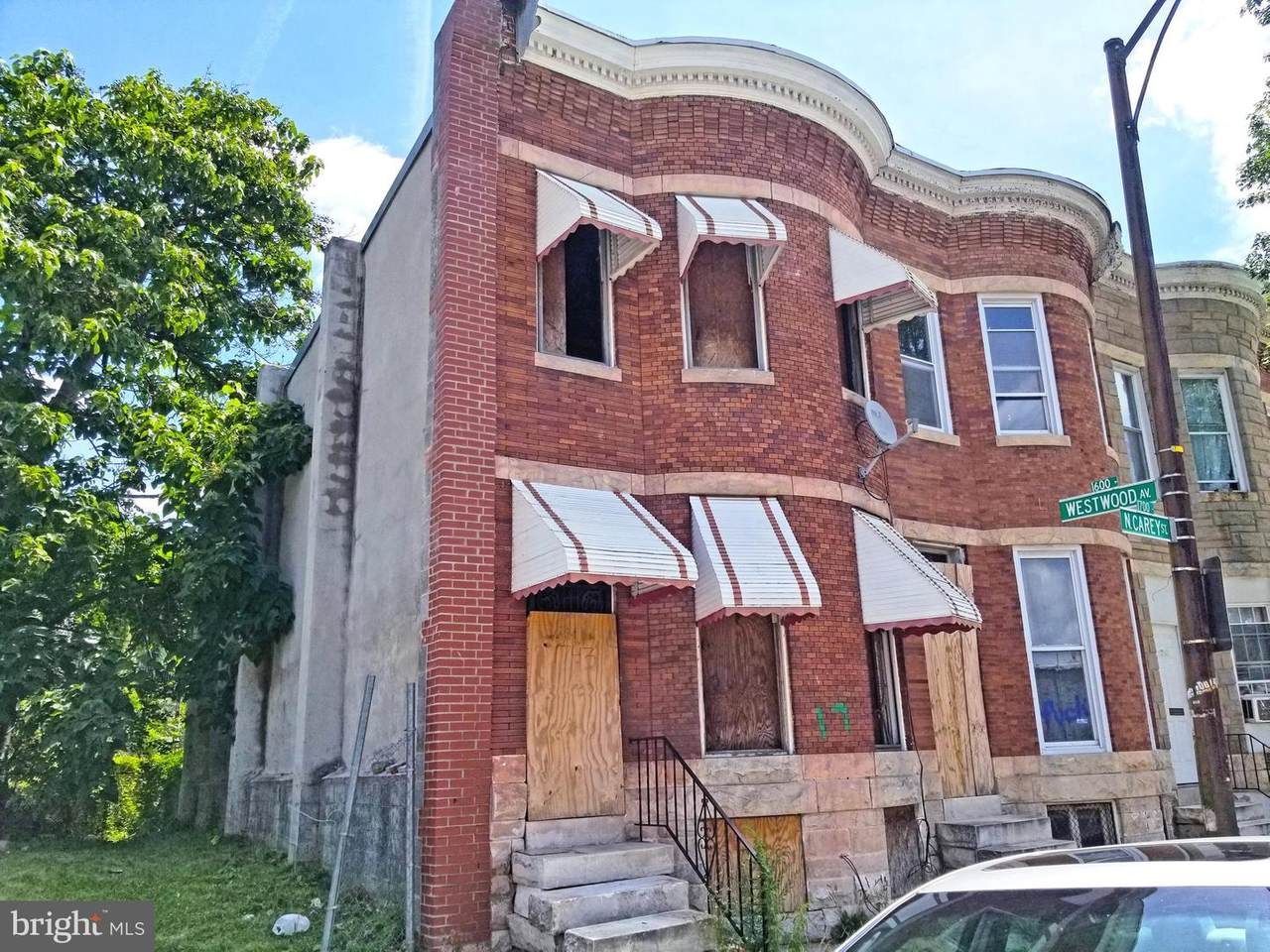 1743 Carey Street - Photo 1