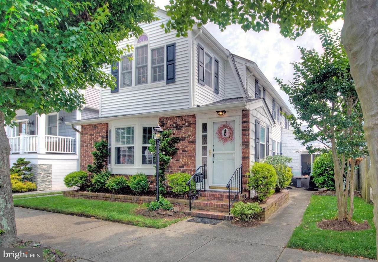 15 Douglas Avenue - Photo 1