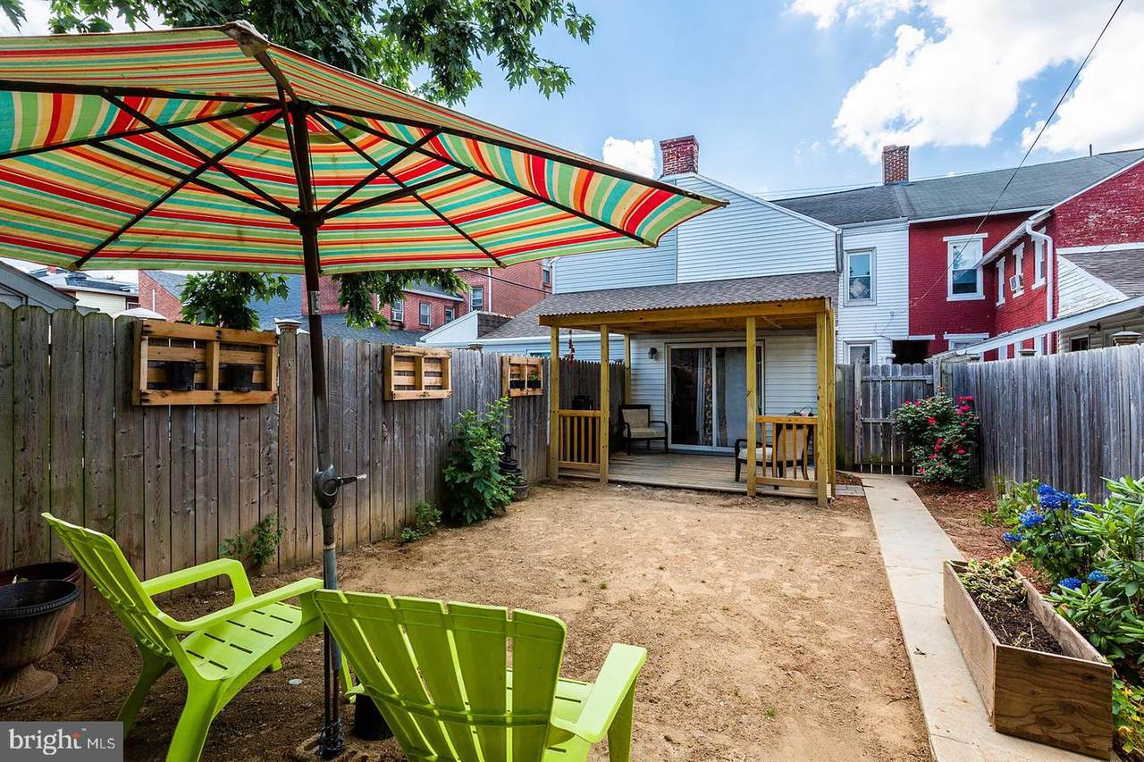 33 7TH Street - Photo 1