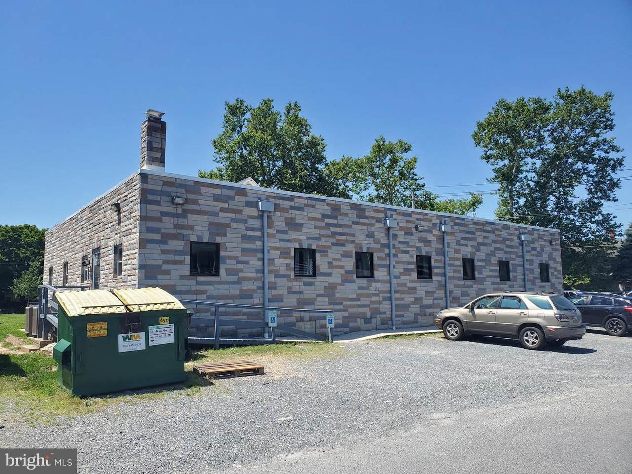 605 South Street - Photo 1