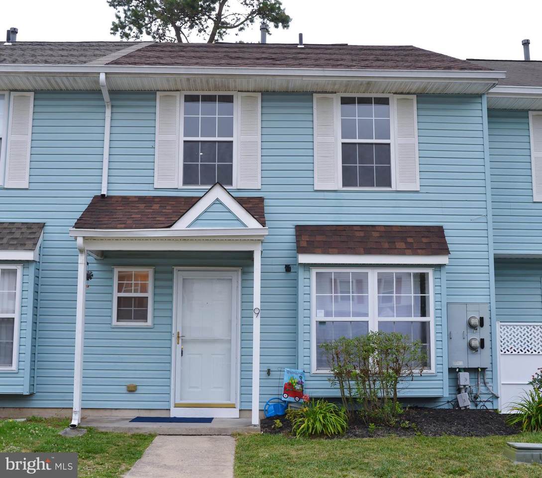 9 Ford Lane - Photo 1