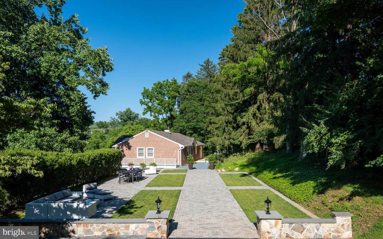 801 Creek Road - Photo 1
