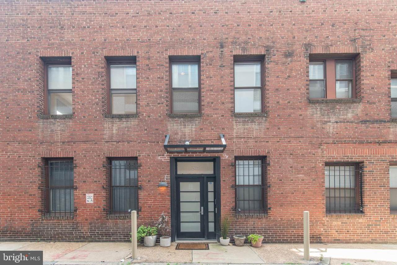 207 24TH Street - Photo 1