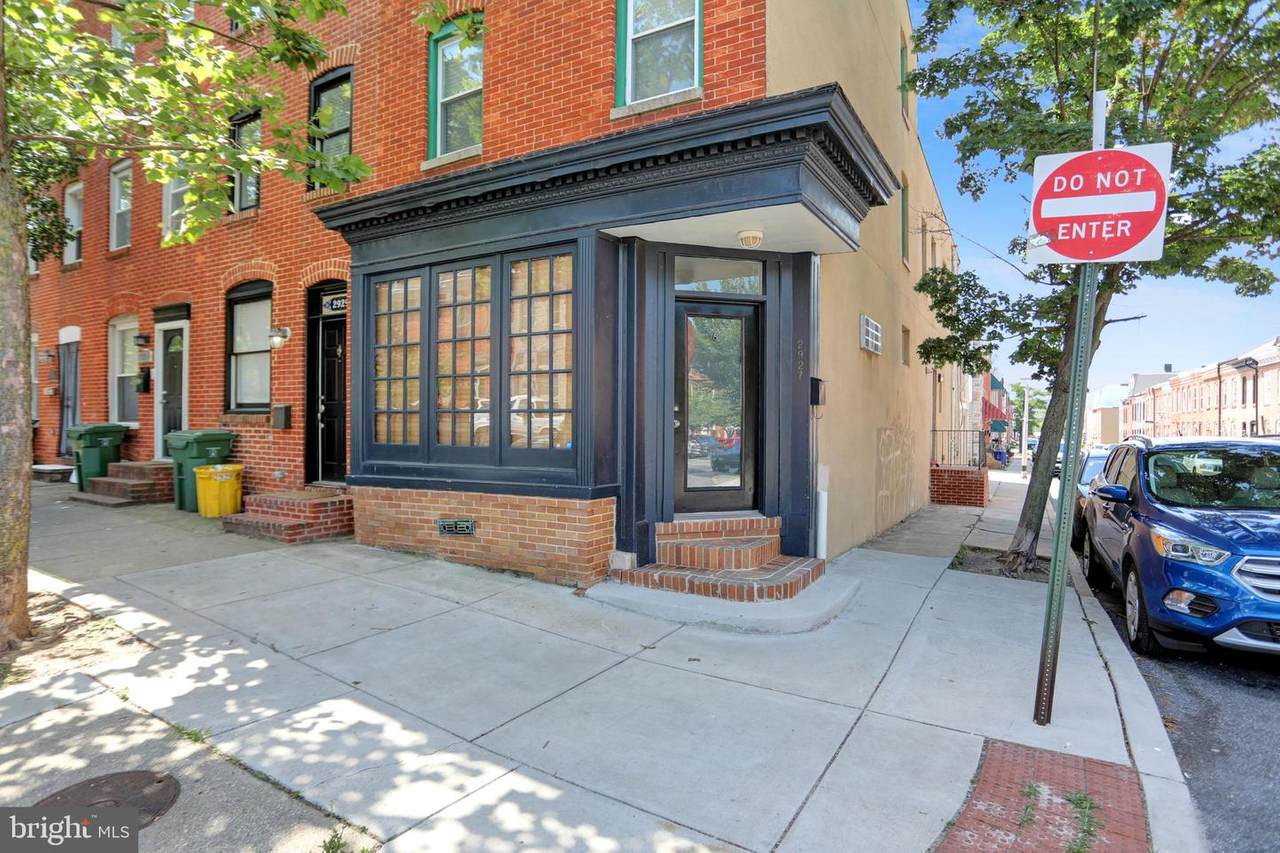 2927 Hudson Street - Photo 1