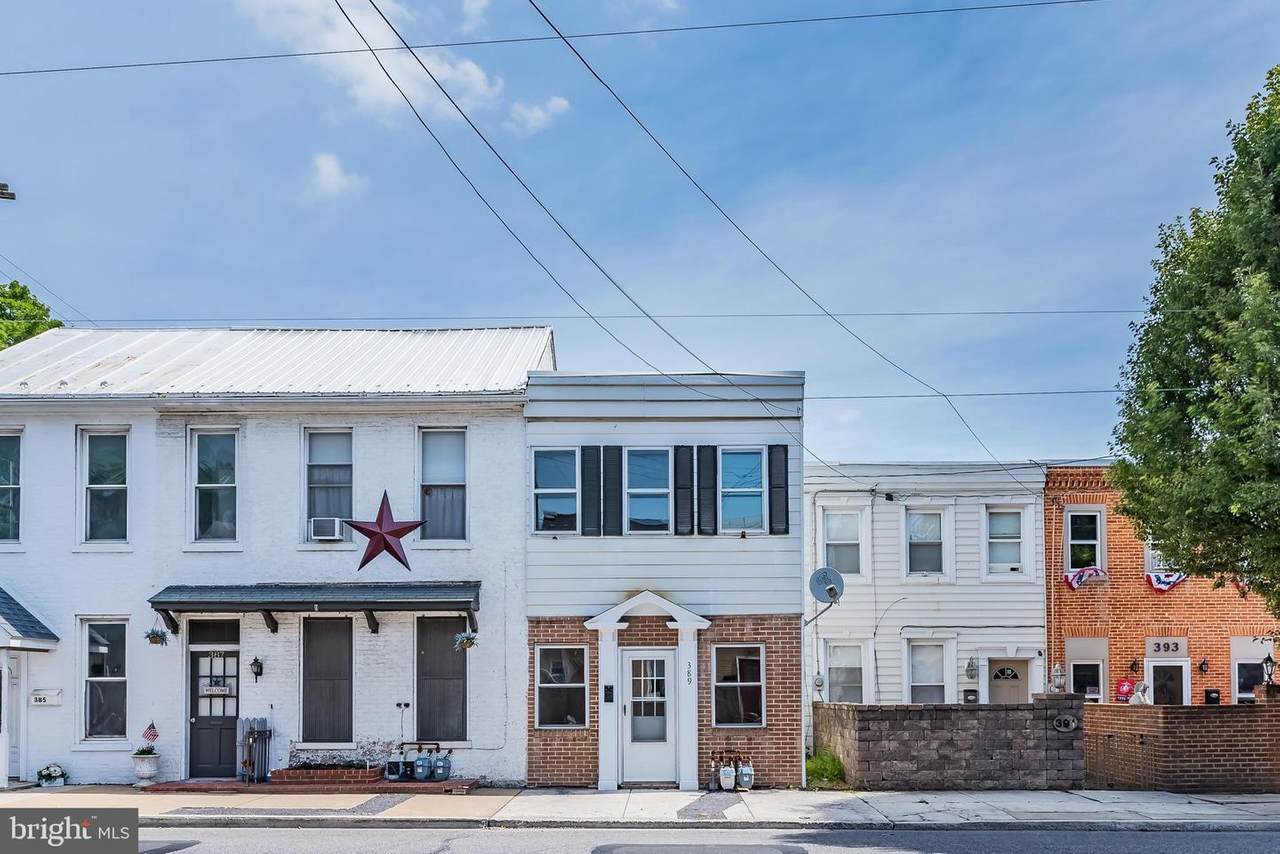 389 Lincoln - Photo 1