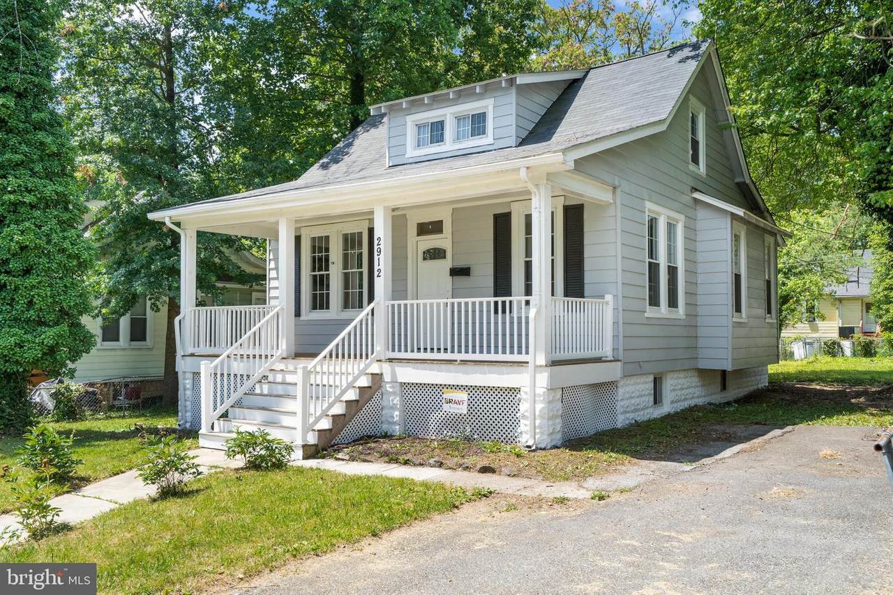 2912 Oakhill Avenue - Photo 1