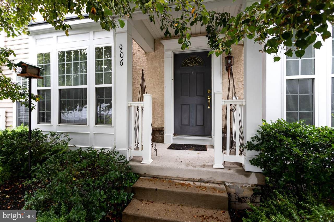 906 Harsdale Way - Photo 1