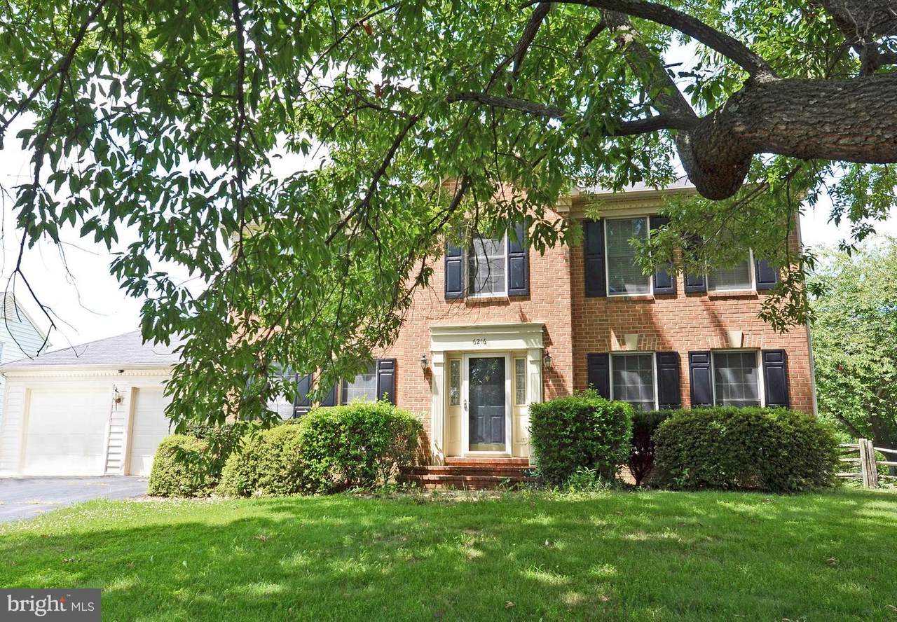 6216 Secret Hollow Lane - Photo 1