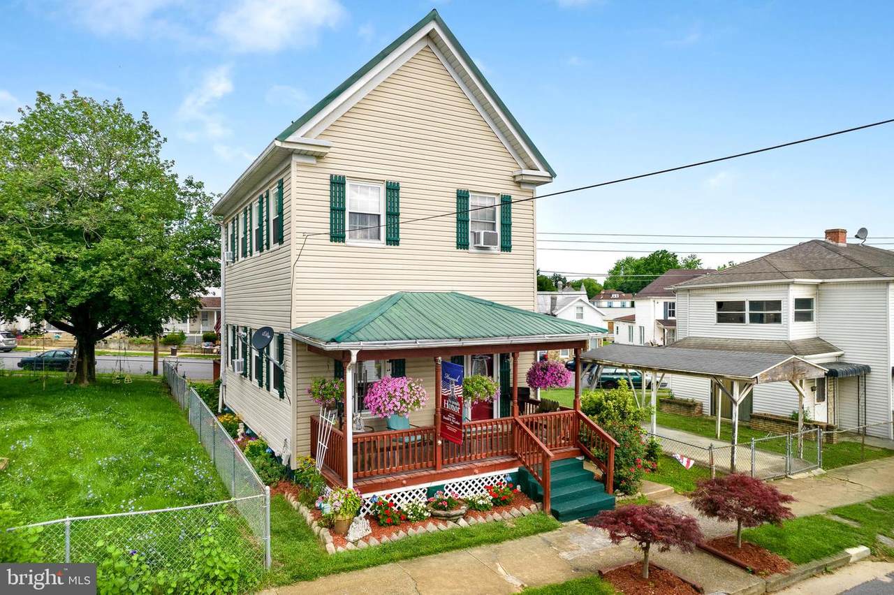 805 Maryland Avenue - Photo 1