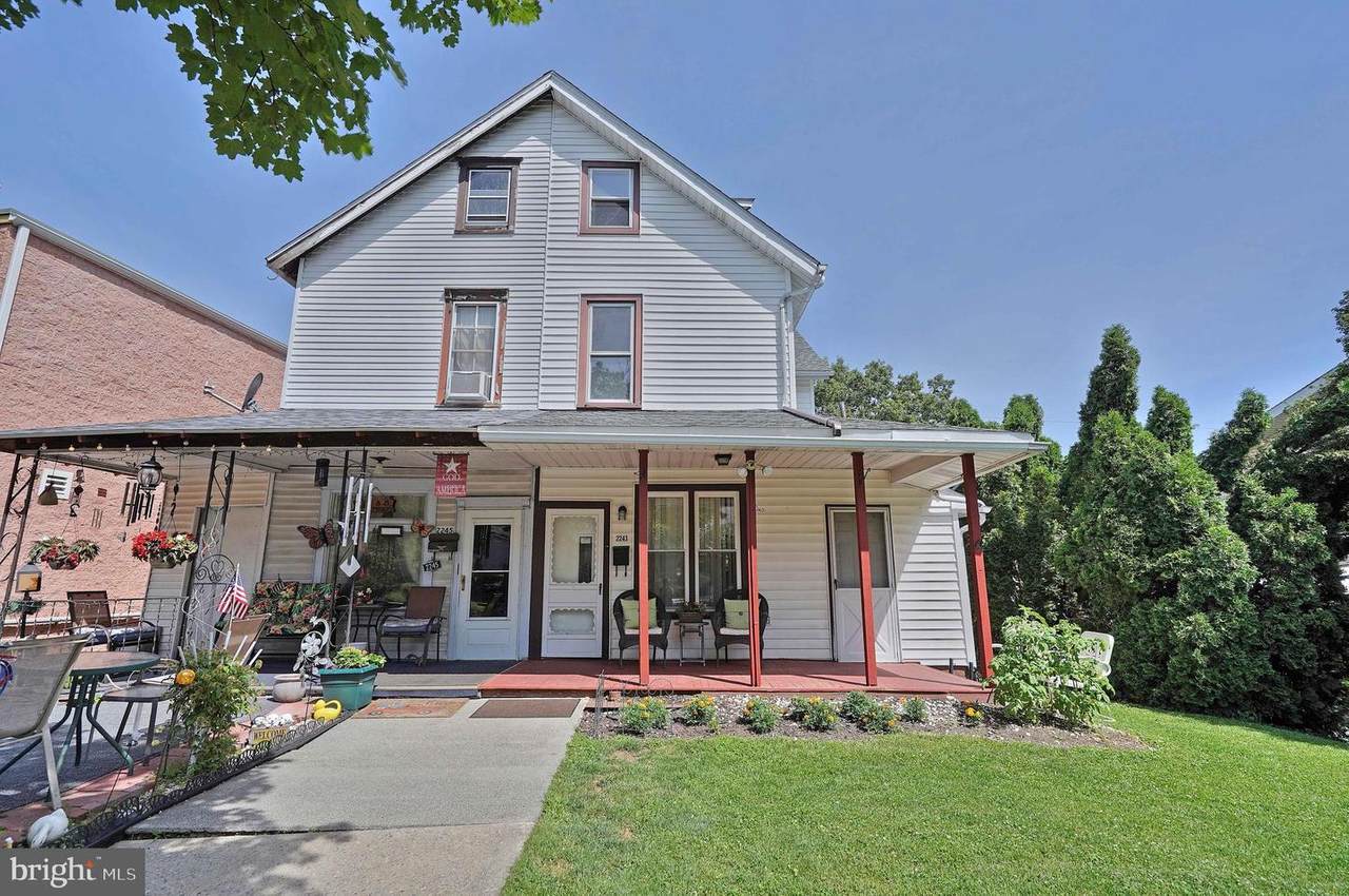 2243 Walnut Street - Photo 1