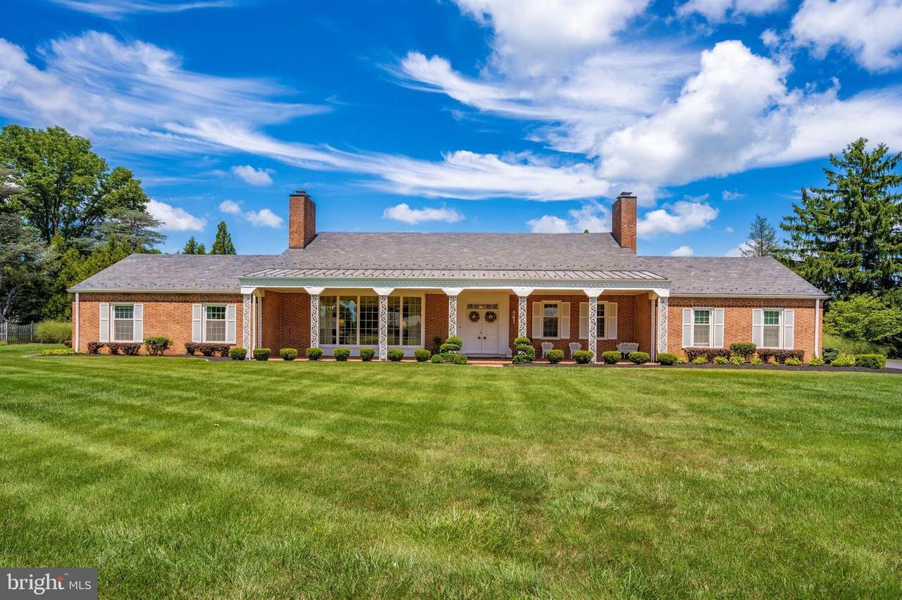 508 Surrey Road - Photo 1