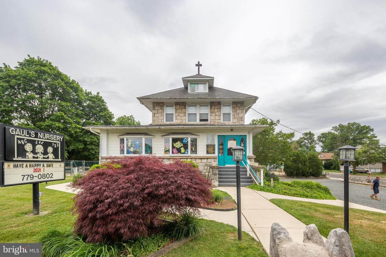 528 Main Street - Photo 1