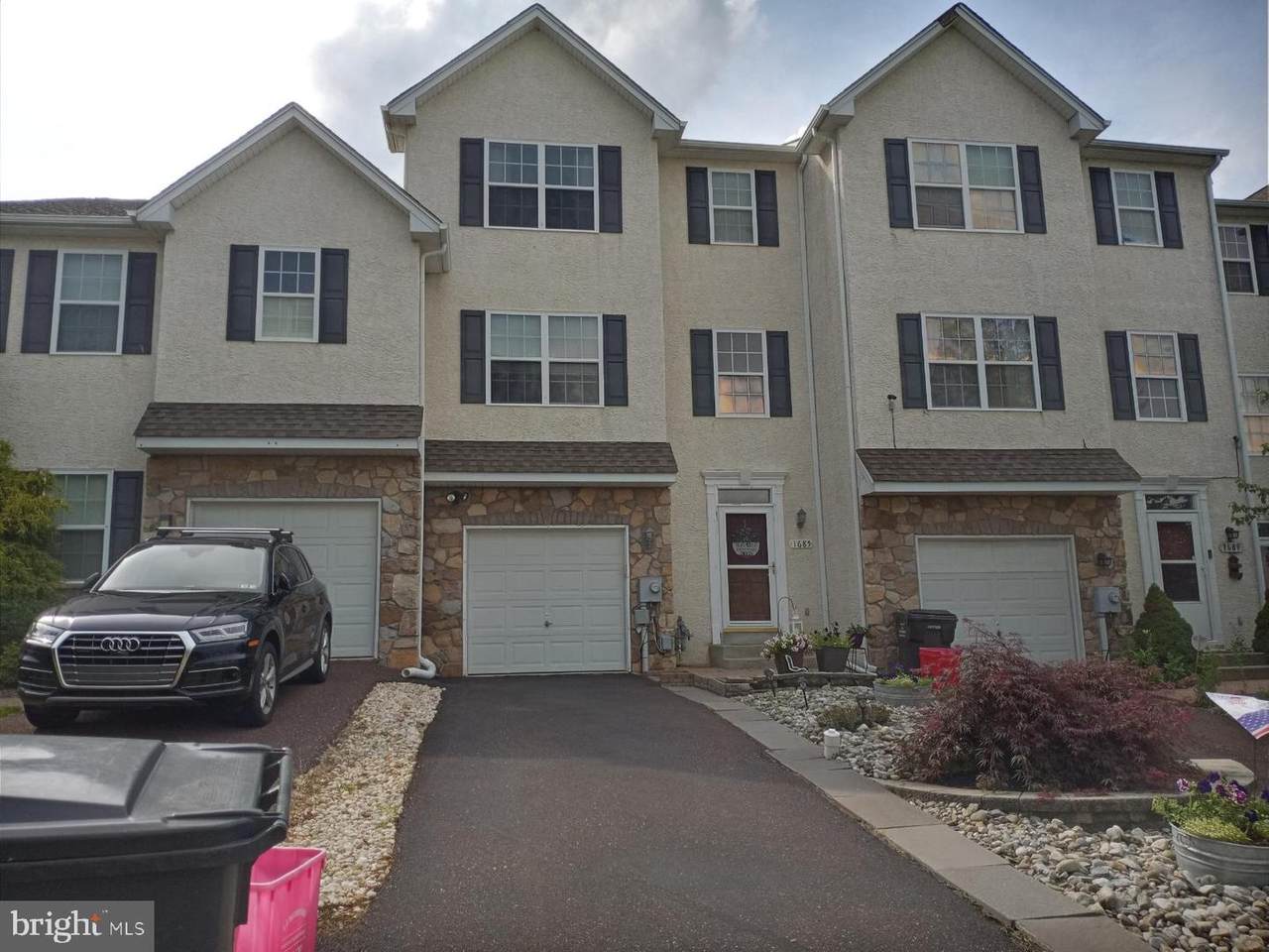 1685 Brynne Lane - Photo 1