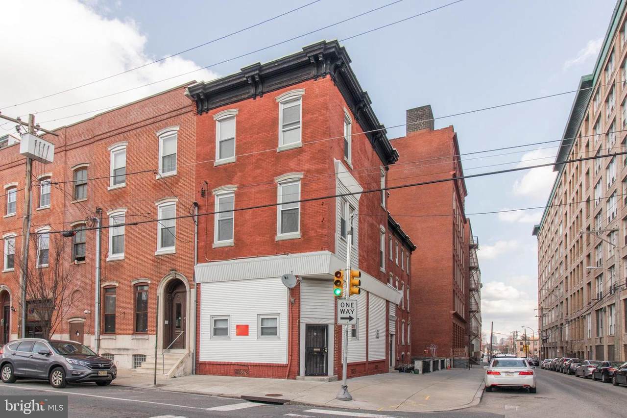 641 15TH Street - Photo 1