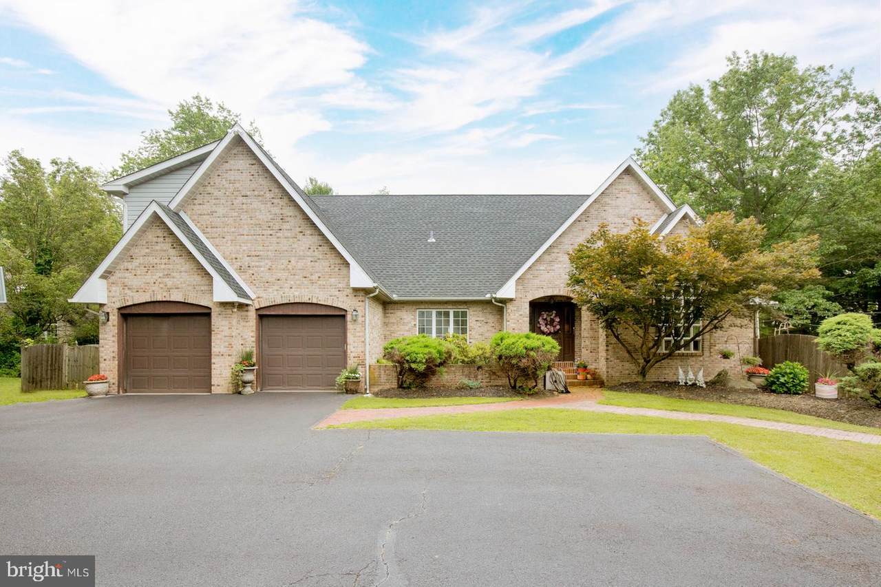 1415 Guinea Lane - Photo 1