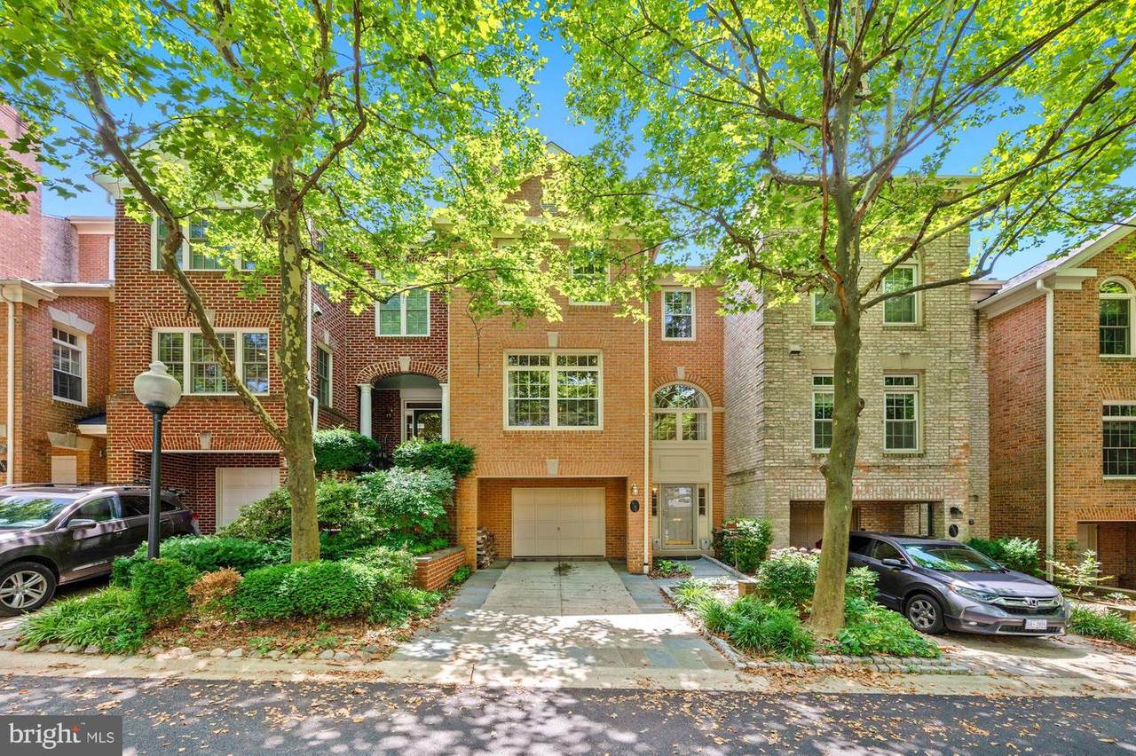 4054 Mansion Drive - Photo 1