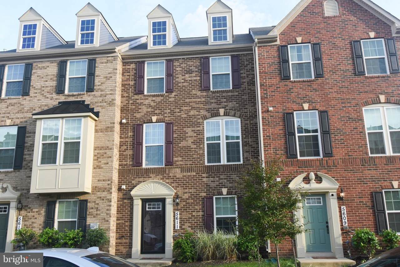 5611 Barnstormers Lane - Photo 1