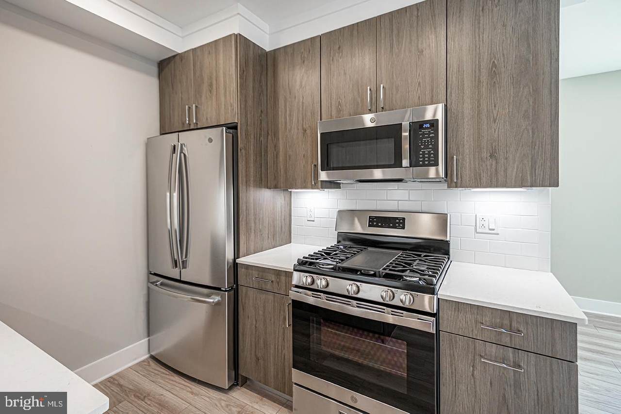 746 16TH Street - Photo 1