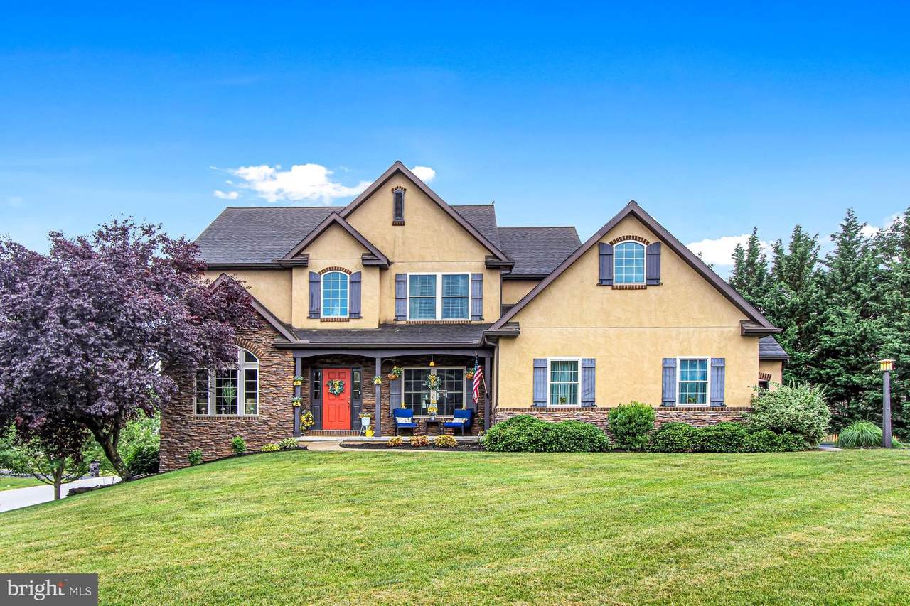 821 Solarlight Drive - Photo 1
