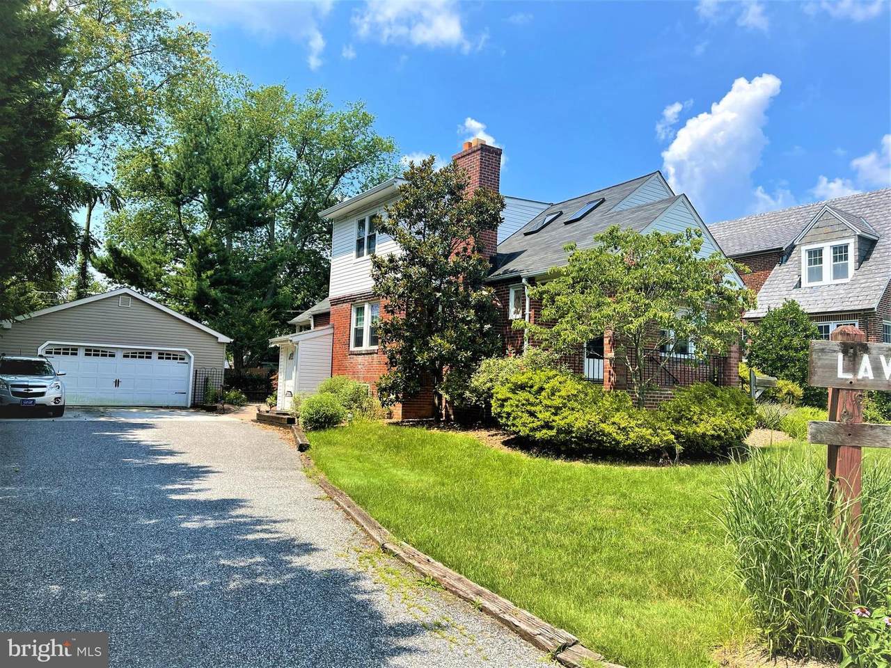 2909 Alden Road - Photo 1