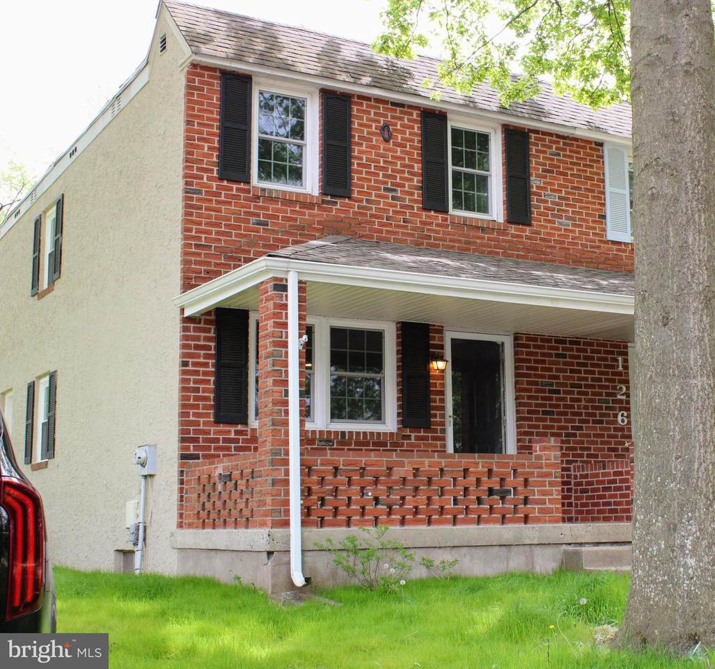 124 Carmen Drive - Photo 1