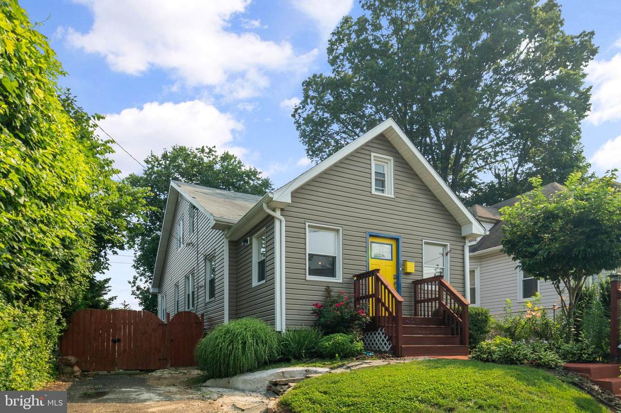 425 Paxson Avenue - Photo 1
