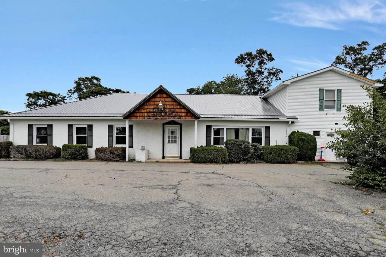 3320 National Pike - Photo 1