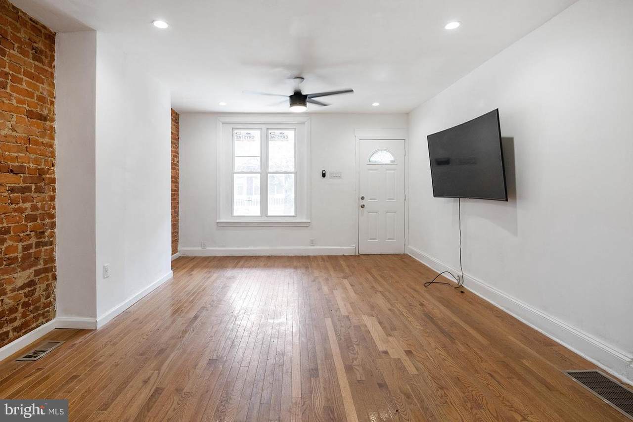 5537 Bloyd Street - Photo 1
