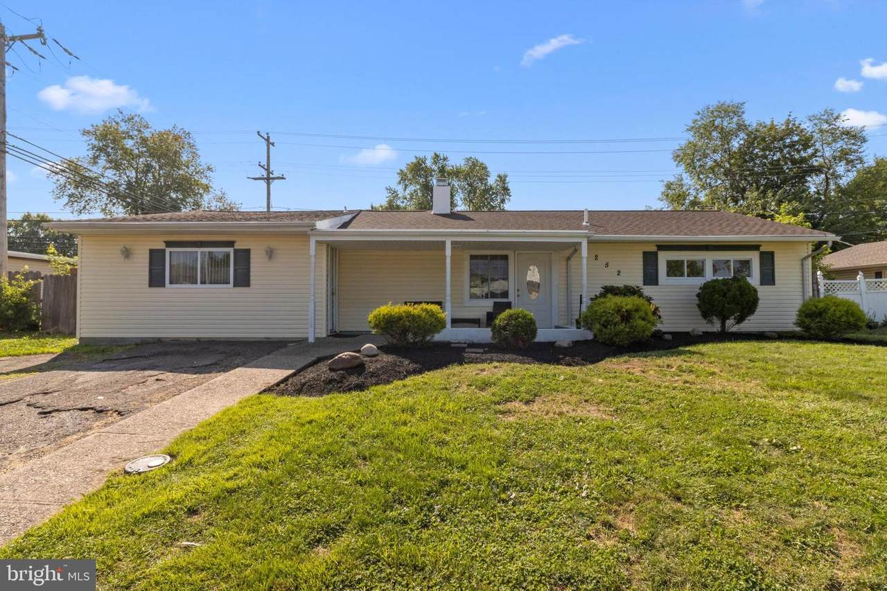 252 Blue Ridge Drive - Photo 1