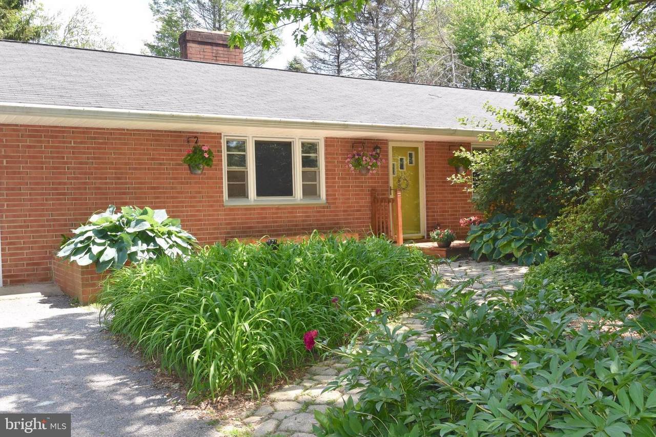 10921 Powers Avenue - Photo 1