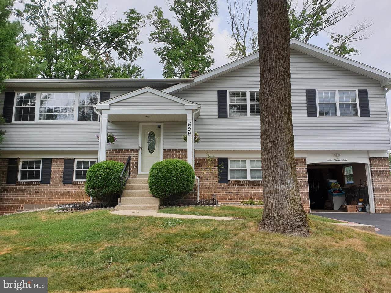 599 Elliott Drive - Photo 1