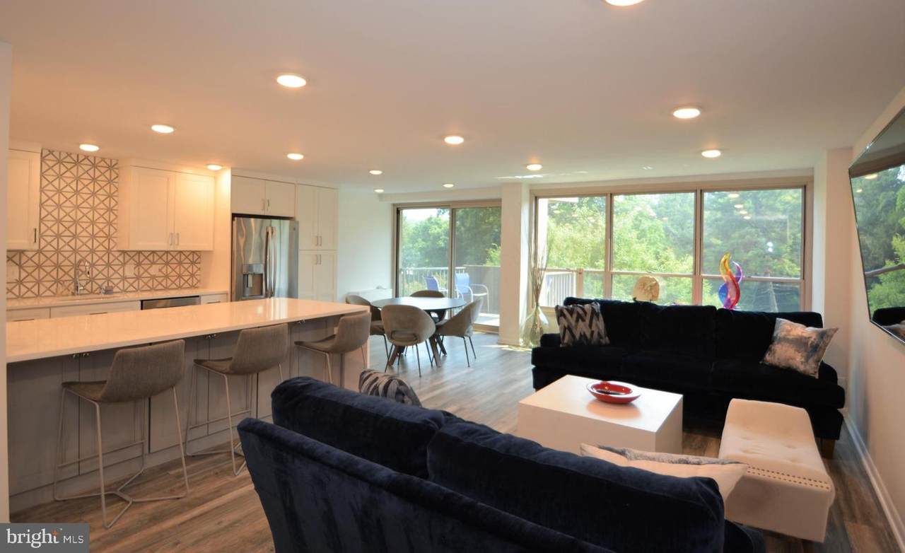 1001 City Avenue - Photo 1