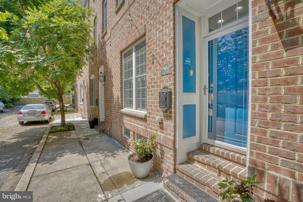 1816 Webster Street - Photo 1