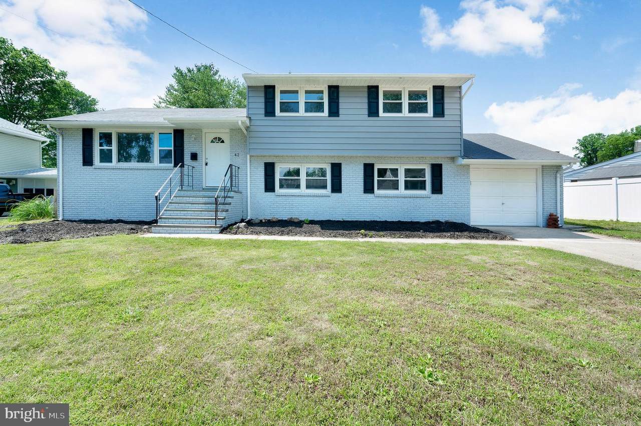 42 Lumar Road - Photo 1