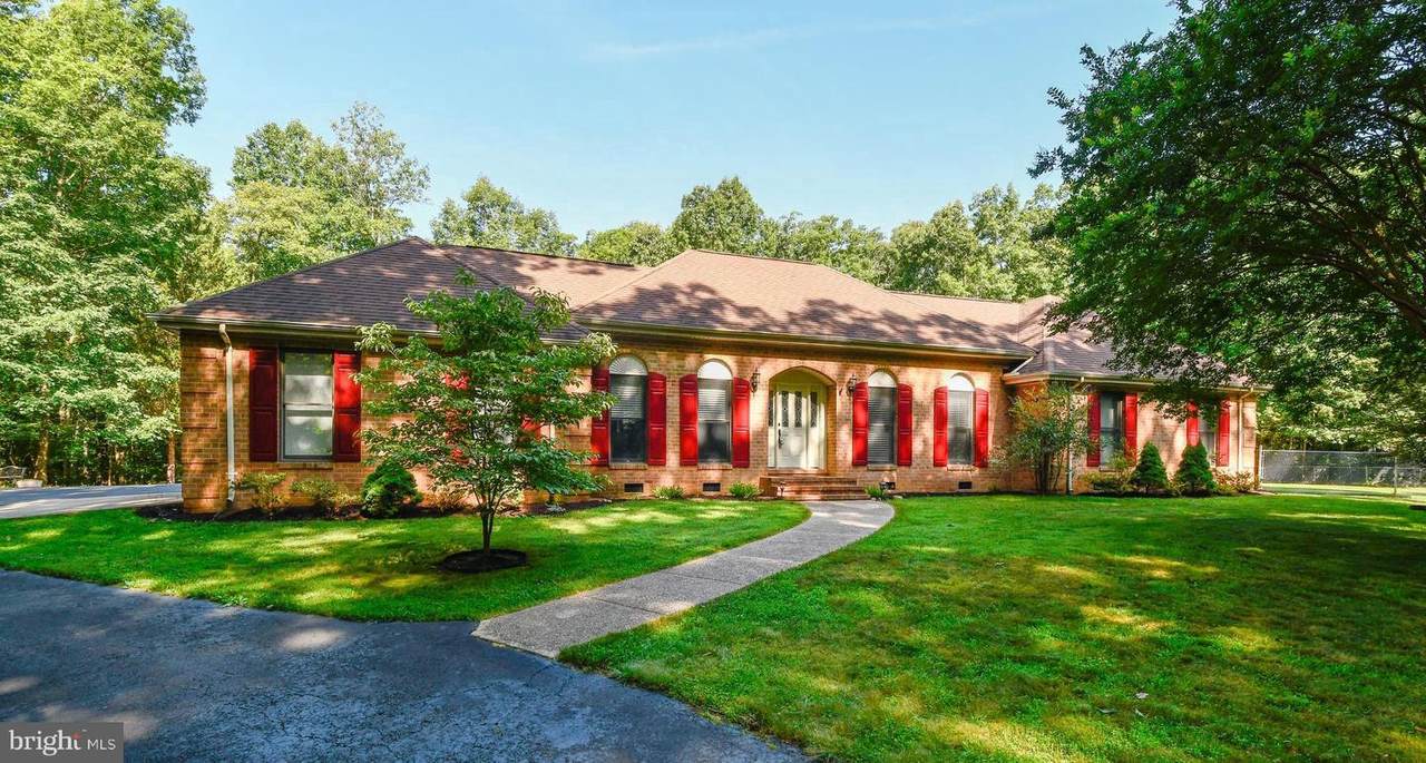 9901 Shawnee Lane - Photo 1