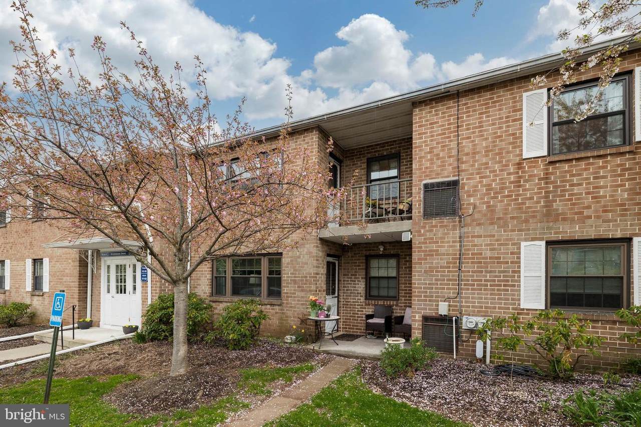 116 Riversedge Drive - Photo 1