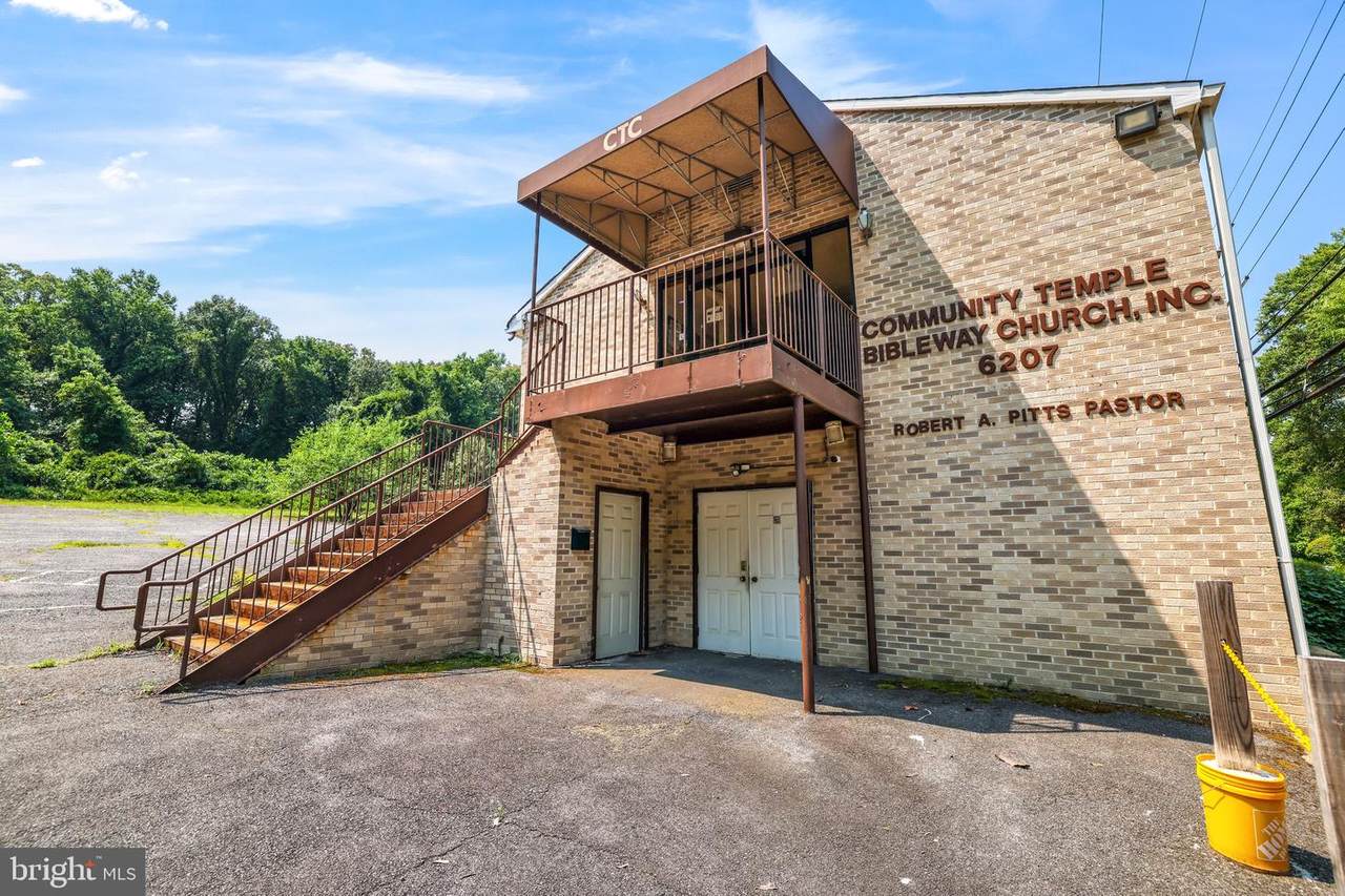 6207 State Street - Photo 1
