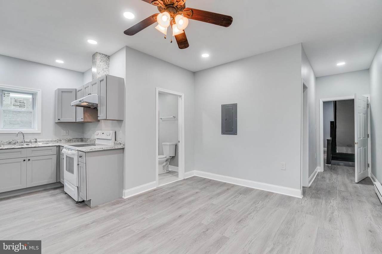 2526 Kensington Avenue - Photo 1