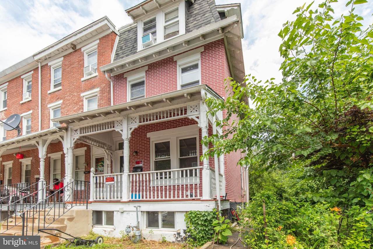 225 Wood Street - Photo 1