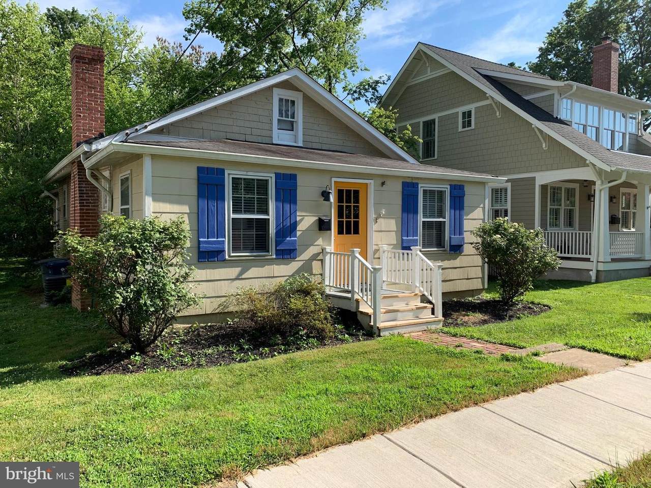 8 Alexandria Avenue - Photo 1
