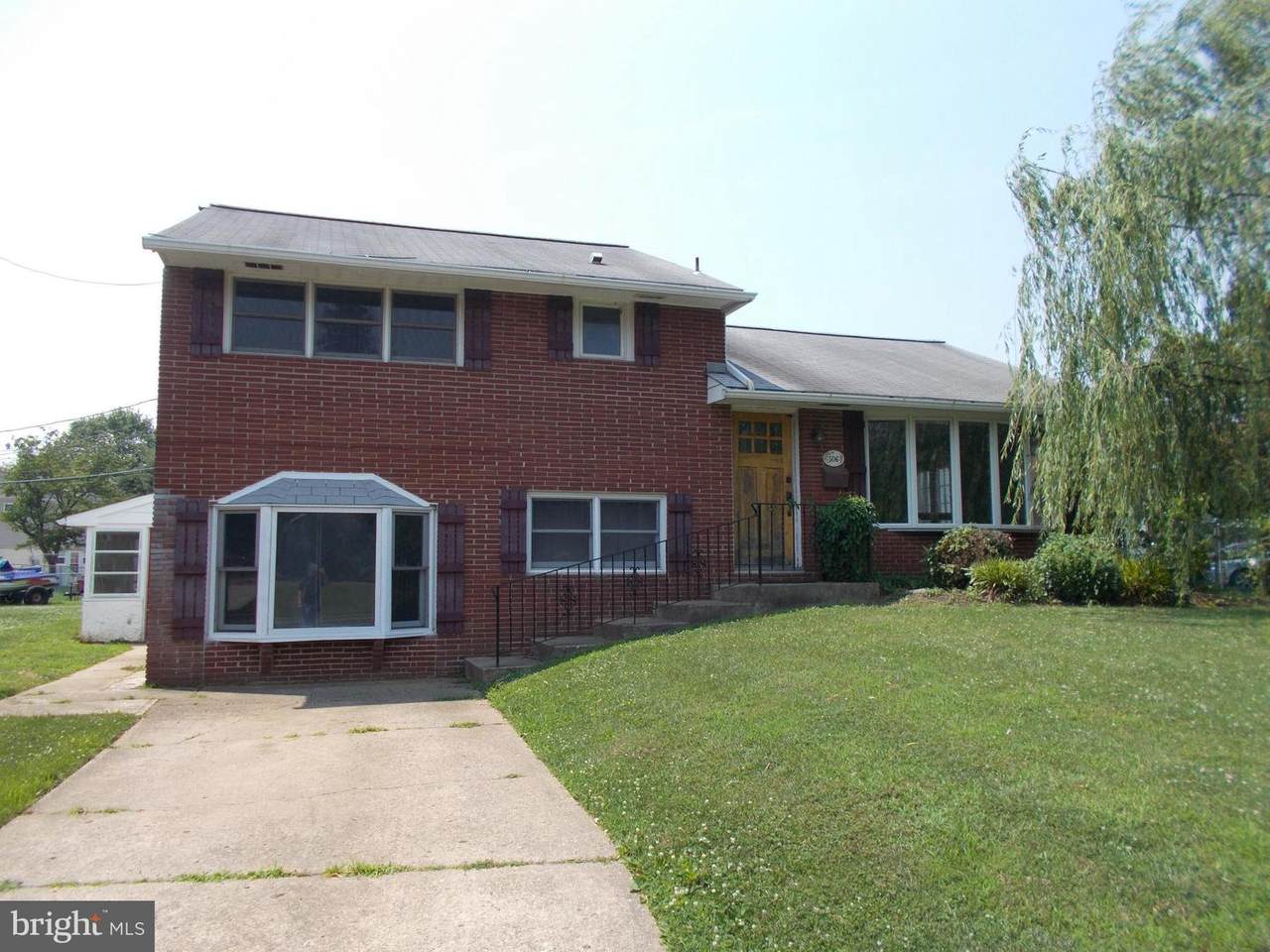 506 Rumpf Avenue - Photo 1