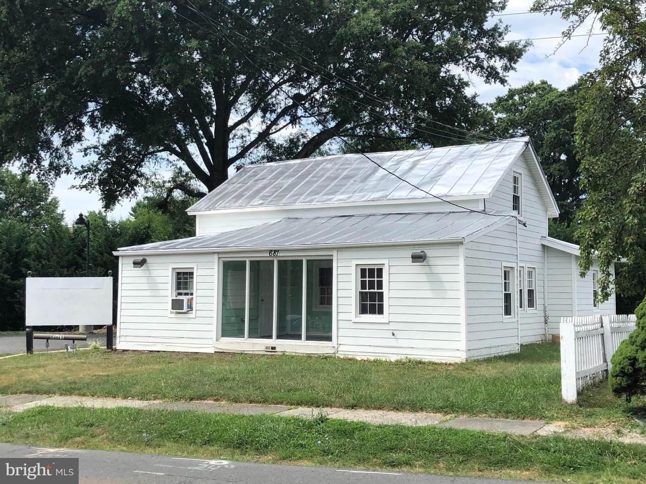 681 Monroe Street - Photo 1