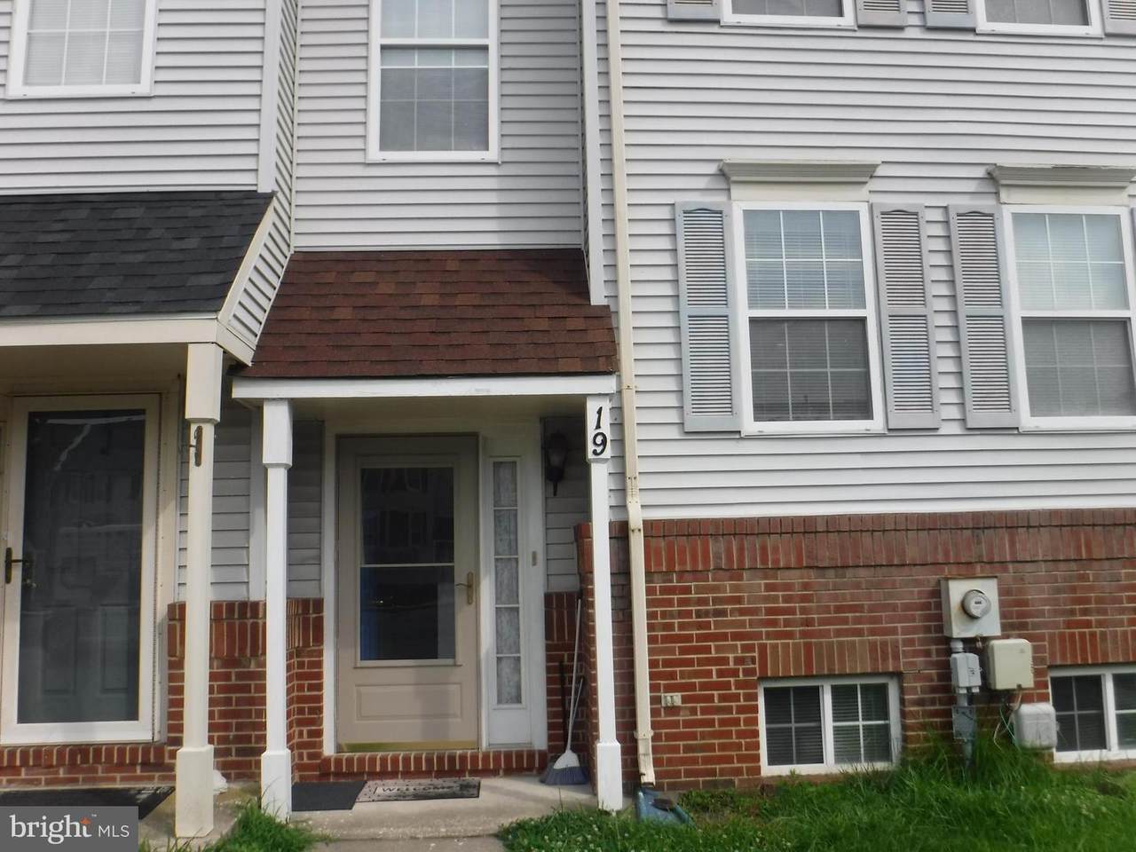 19 Fair Wind Place - Photo 1
