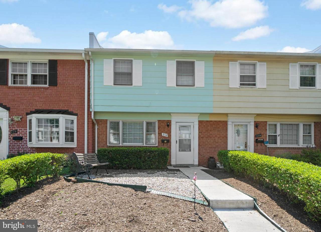 312 Shenandoah Street - Photo 1