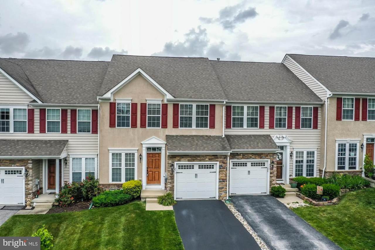 271 Tall Trees Circle - Photo 1